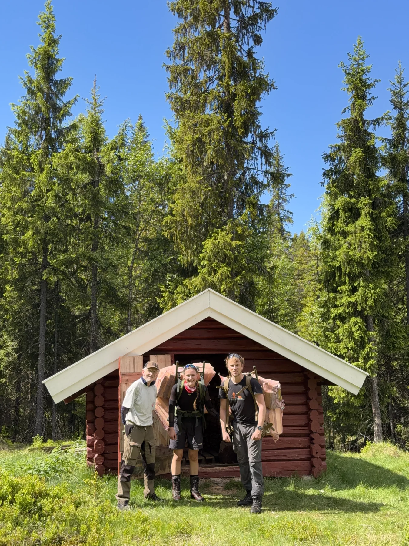 Bags of firewood carried to Sinnerdammen